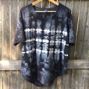 Avenue T shirt tie-dye asymmetrical hem 14/16
